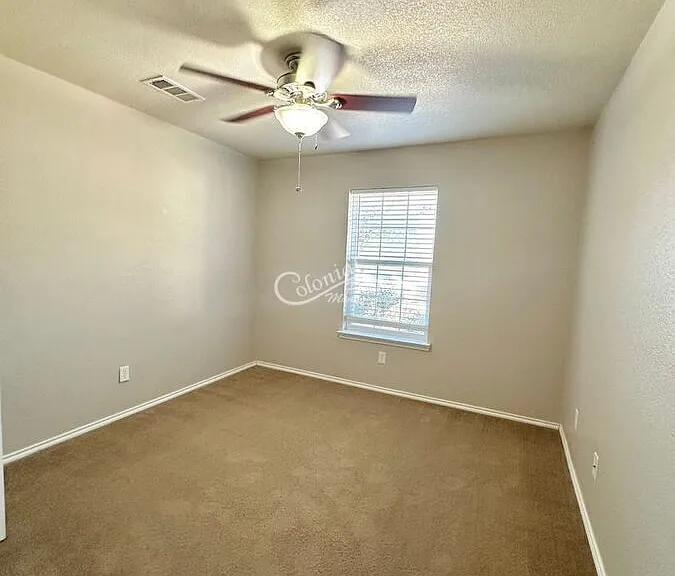 2315 Windy Cir — Photo 12