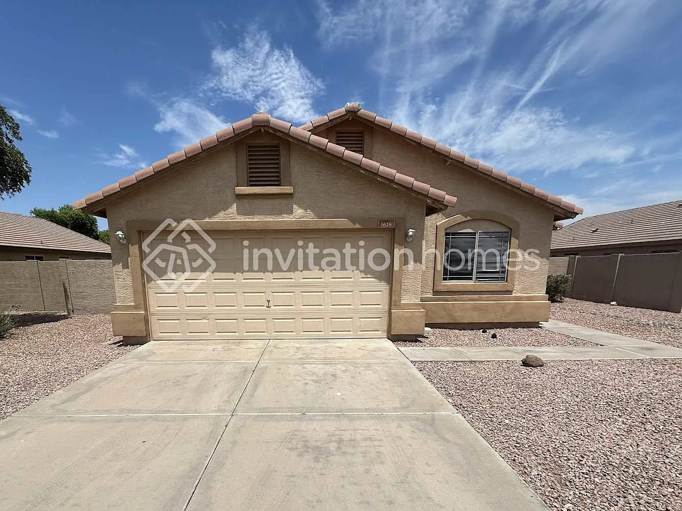 1628 W Minton St Phoenix, AZ 85041 — Photo 1