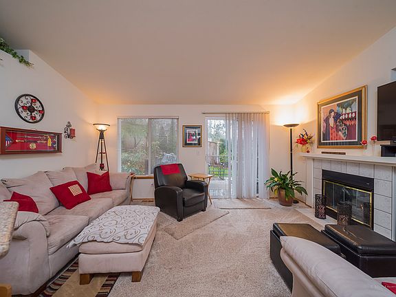 5th image of 7404 84th Pl NE