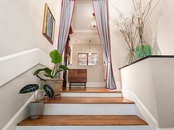 3rd image of 1081 Beacon St #8