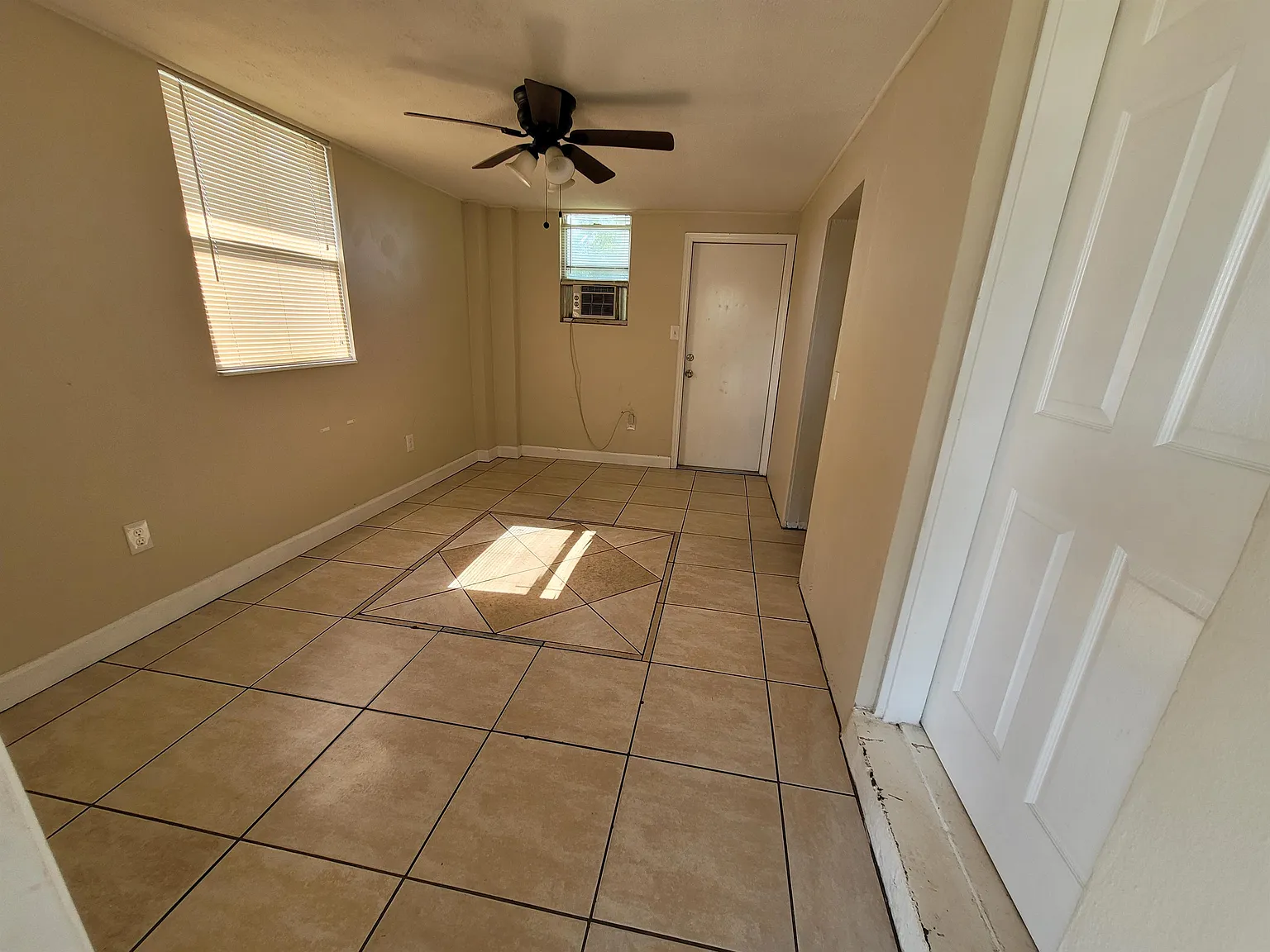 114 Cocoa Place - 1 — Photo 2