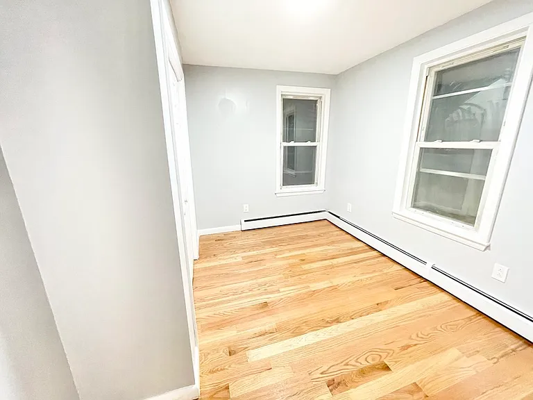 22 Clinton St #1 — Photo 7