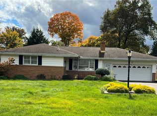 2471 Country Ln, Poland, OH