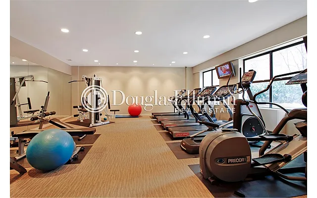 Rented by Douglas Elliman | media 16