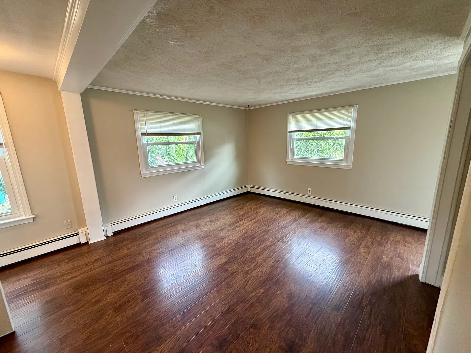 2 bed, 1.5 bath, $2,000 — Photo 4