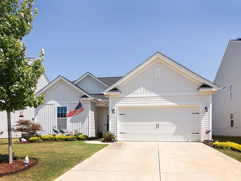 4495 Dover Ct — Photo 2