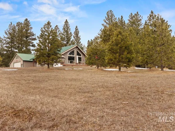 13 Blue Spruce Ct, Cascade, ID 83611