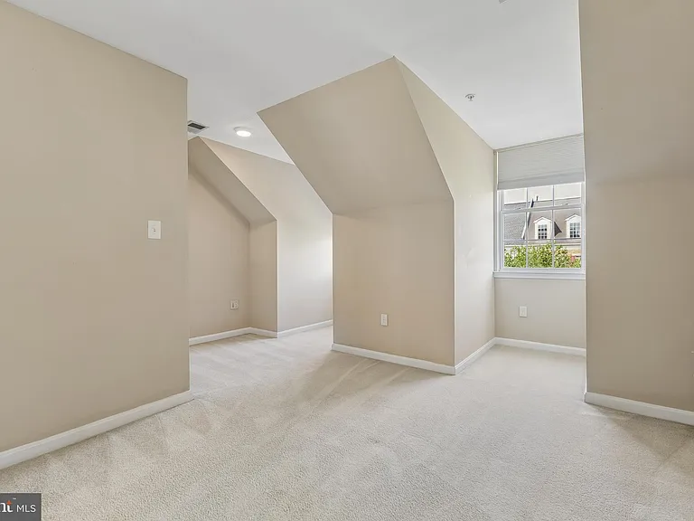 126 Cameron Station Blvd — Photo 19
