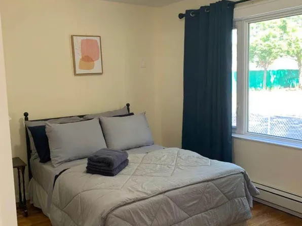 (undisclosed Address), Bronx, NY 10475