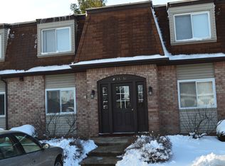 1119 S Curtis Ave APT C33, Kankakee, IL 60901