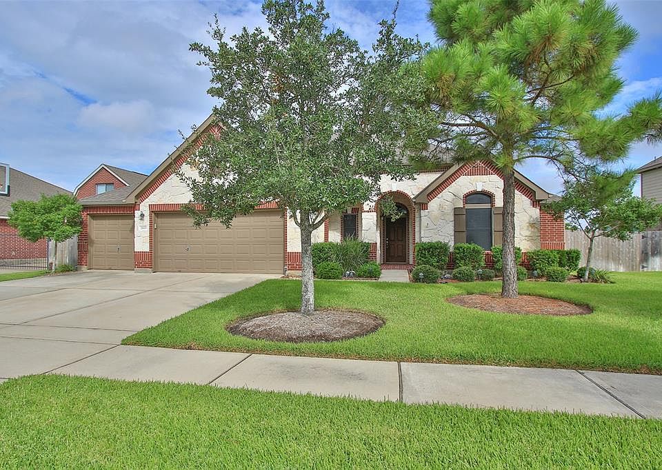 1st image of 20618 Bradford Forest Dr