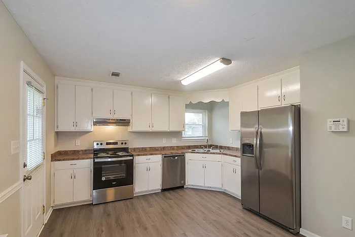 175 Honeysuckle Ct — Photo 5