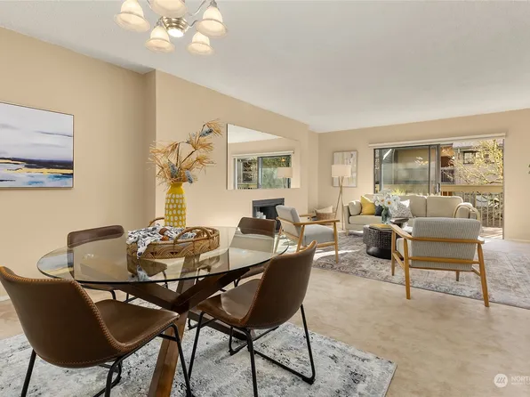 370 Grow Avenue NW #B5, Bainbridge Island, WA 98110