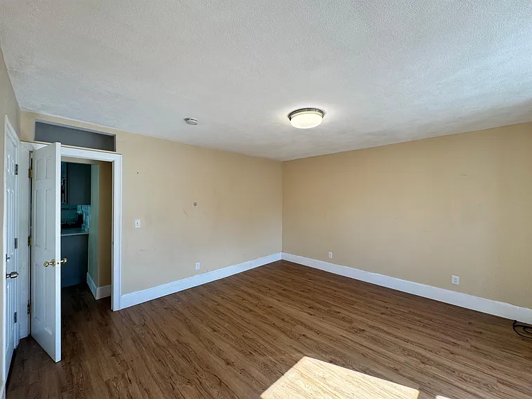 54 Beacon St — Photo 12