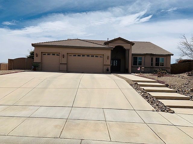 1st image of 3725 La Terraza Dr