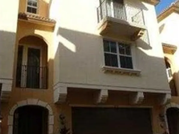 3240 NE 13th St, Pompano Beach, FL 33062