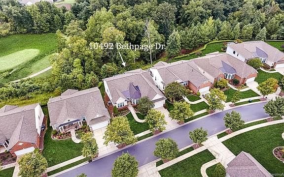 2nd image of 10492 Bethpage Dr