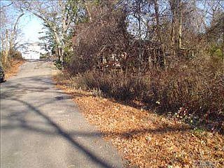 2nd image of 34 Lewin Dr