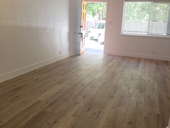 2nd image of 1324 Addison St APT 1