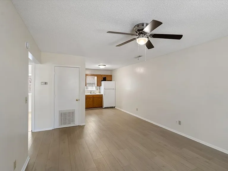 18 Bearwood Dr — Photo 3