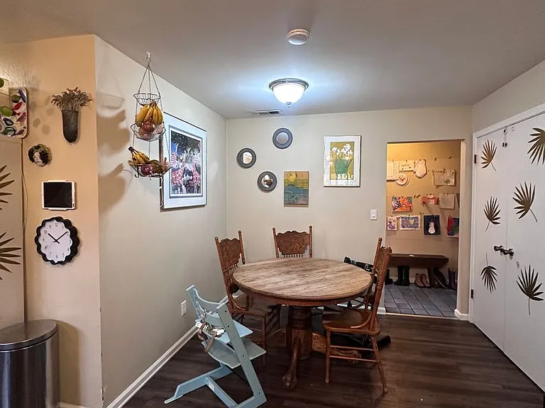 1506 Manzanita Ln — Photo 4