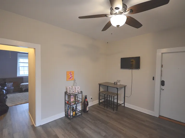 405 N Washington Ave #1 — Photo 2