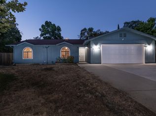 1738 Almaden Dr, Redding, CA 96001