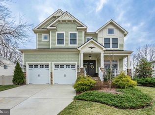 508 Meadow Ln SW, Vienna, VA 22180