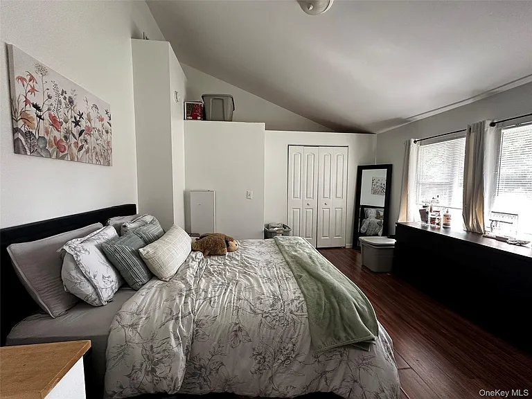 18 Green Pl — Photo 4