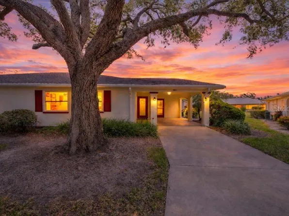 1005 Harefield Cir #43, Sun City Center, FL 33573