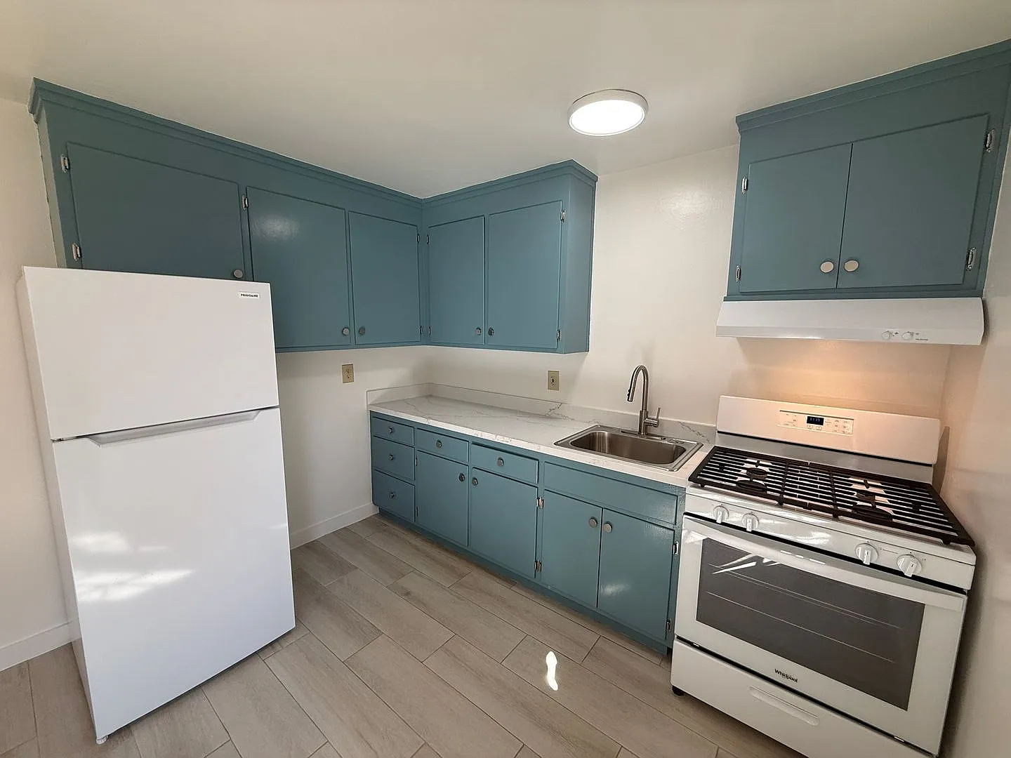 Updated 2BD/1BA Townhouse-Style Apartment with Private Patio Near Ashby BART — Photo 1