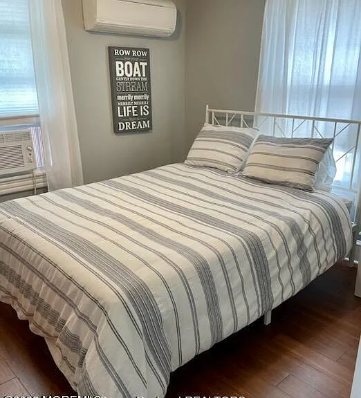 32 Beach St — Photo 11