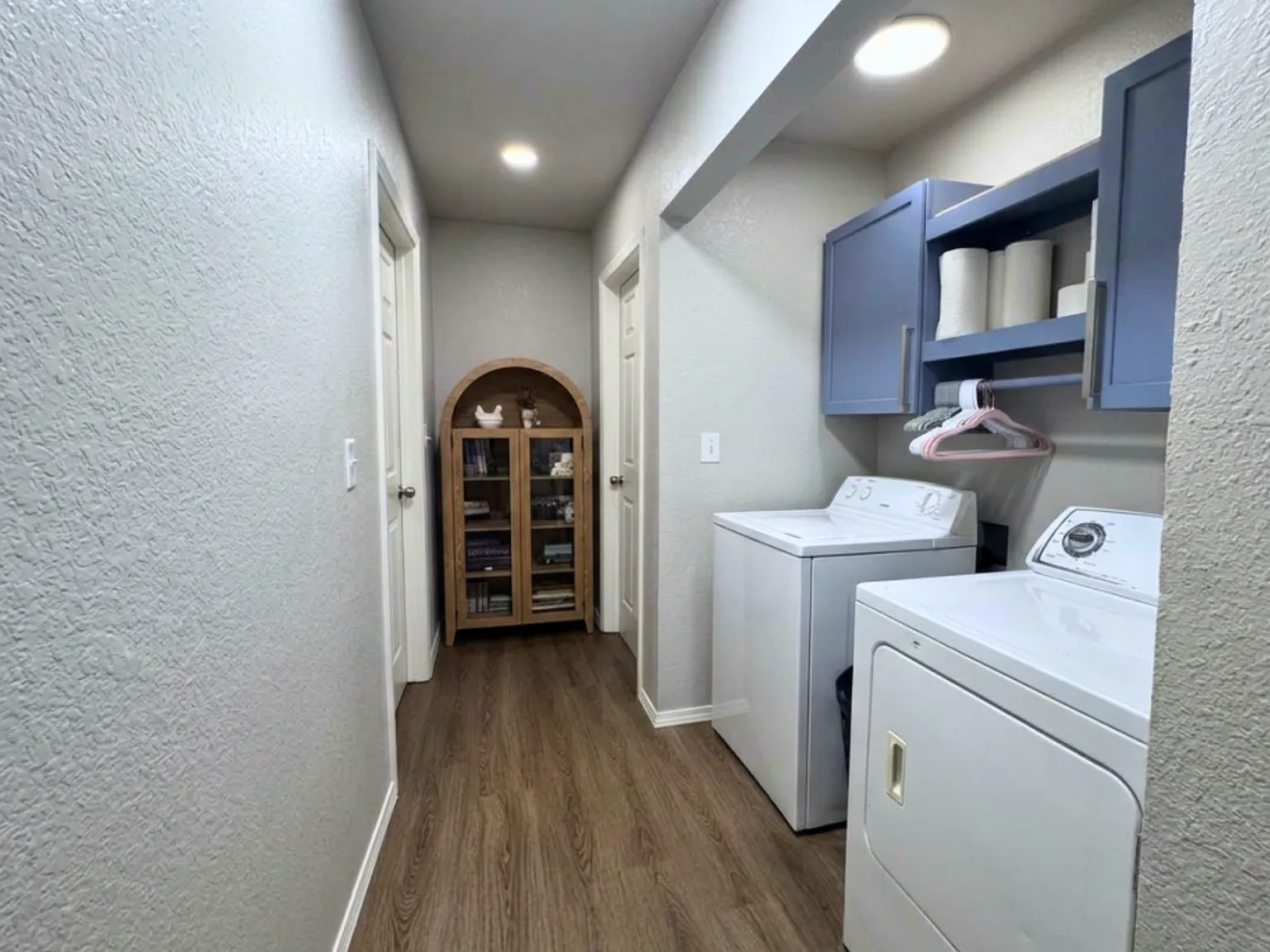 3 bed, 864 sqft, $1,550 — Photo 4