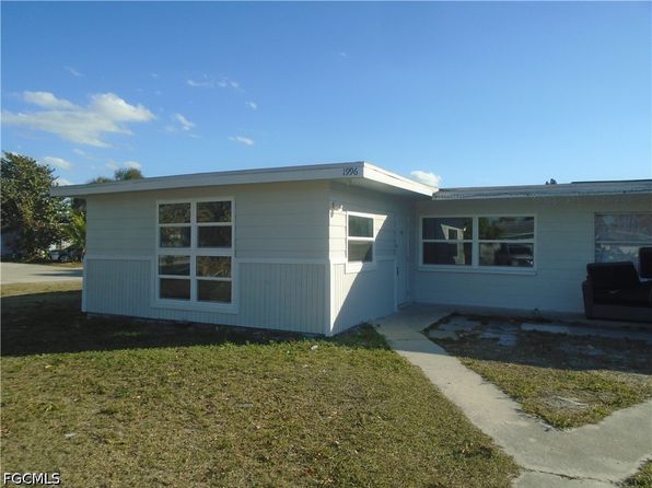 1994 Oak Dr #1996