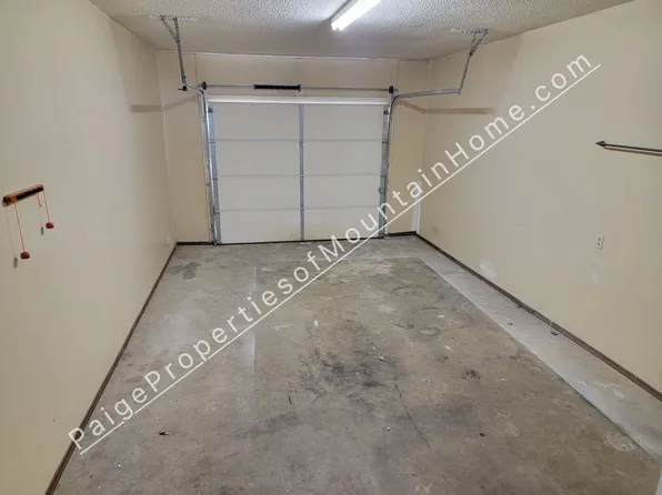 513 E 13th St #515, Mountain Home, AR 72653
