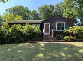 55 Lothrop Rd, Reading, MA 01867