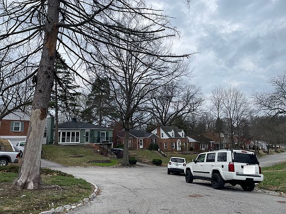 5th image of 7359 Milan Ave