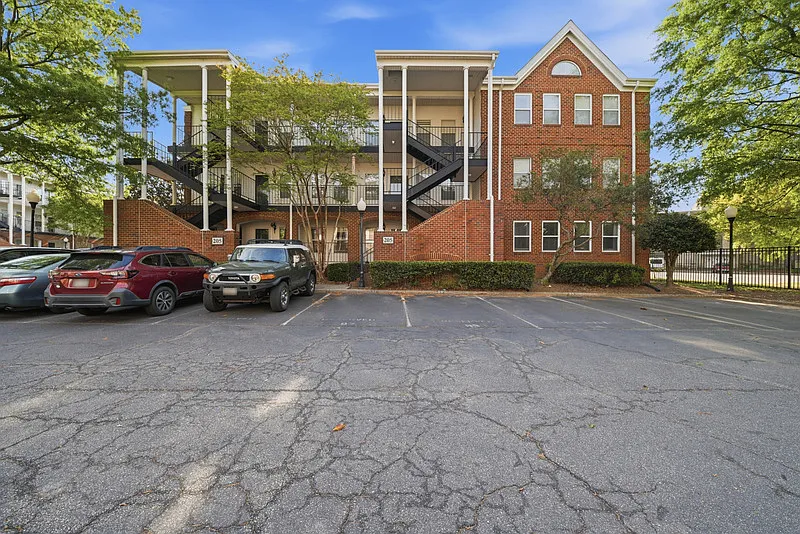 Building Photo - 205 Westover Ave #1-203