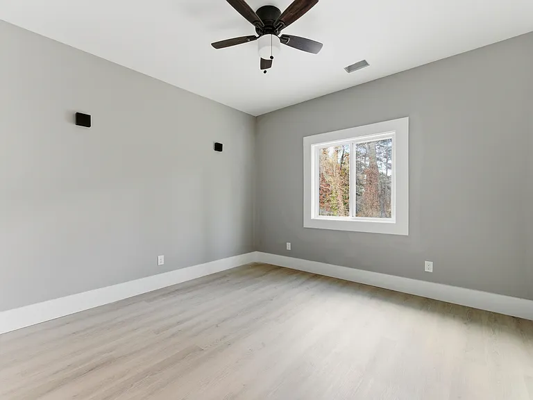 1409 NW Dr NW — Photo 10