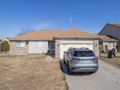 22531 Glen Oak Dr, Clinton Township, MI, 48035