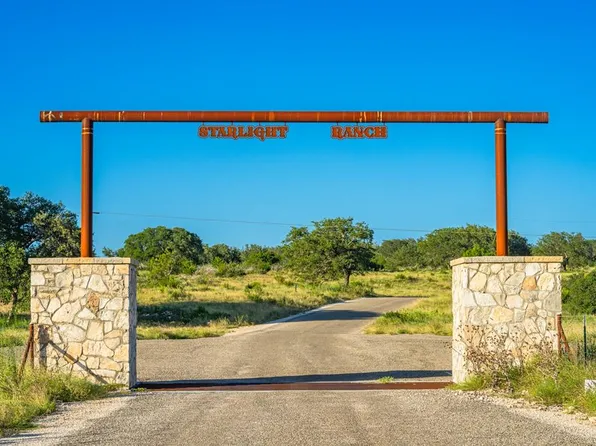 461 Taurus Ln, Junction, TX 76849