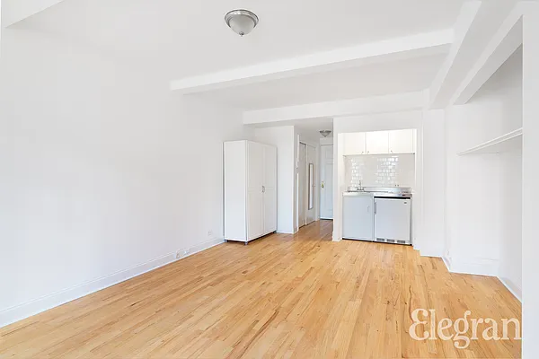 Rented by (Legacy) Elegran | media 13