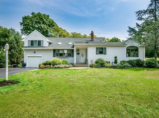 12 Old Manor Rd, Holmdel, NJ 07733
