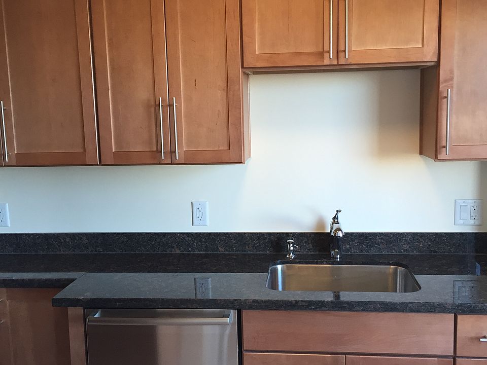 Upcoming 1BR - Available 6/15