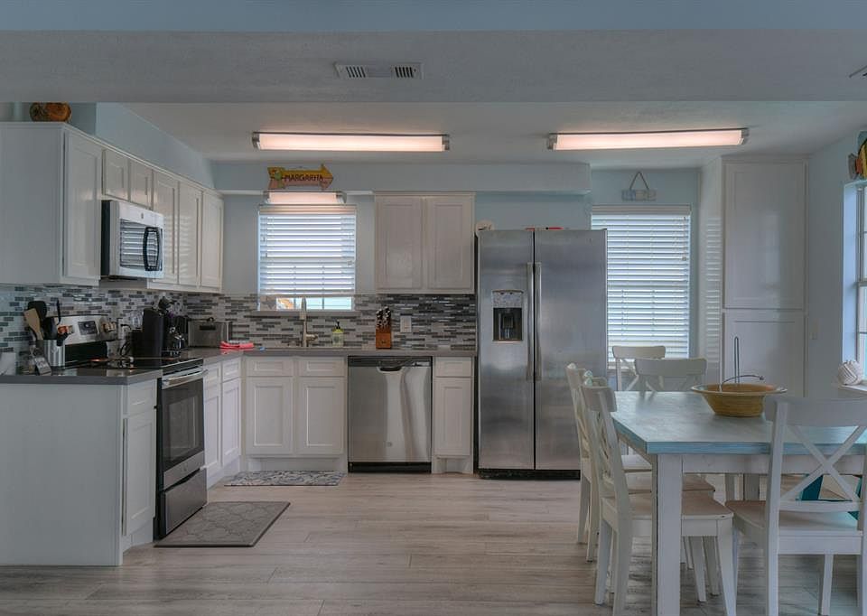 1st image of 4207 Mason Dr