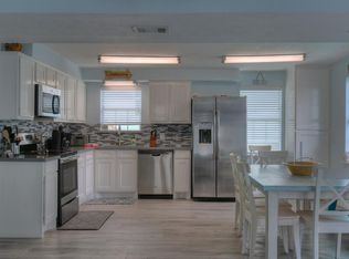 4207 Mason Dr, Galveston, TX 77554