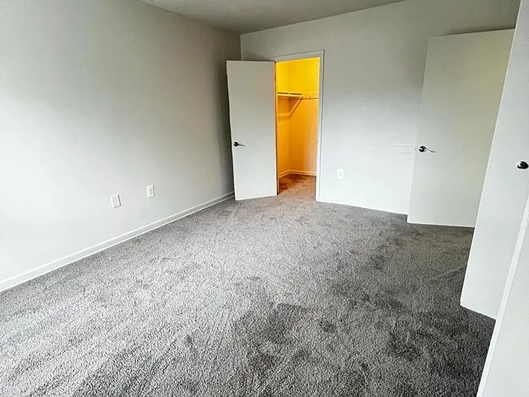 5301 Quincy St — Photo 12