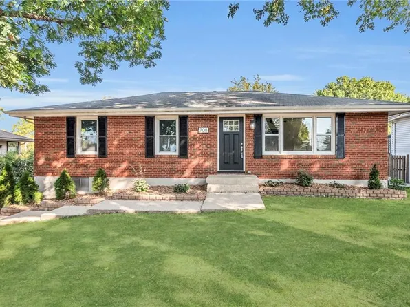 708 NW 88th St, Kansas City, MO 64155