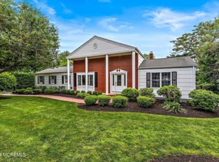 27 Ivy Hill Rd, Red Bank, NJ 07701