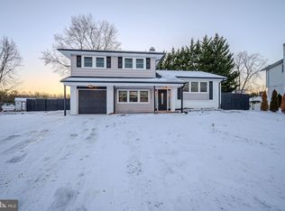 106 Holiday Pl, Newark, DE 19702